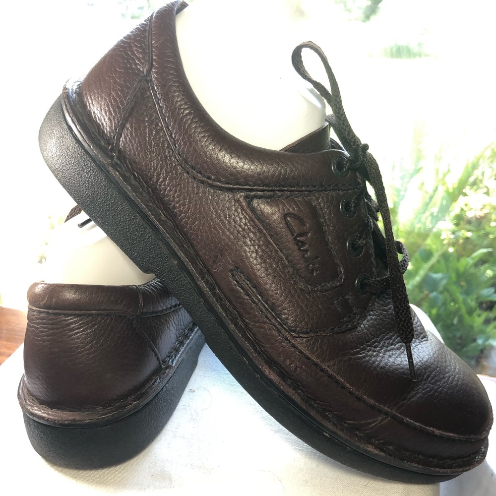 Men's Clarks Shoe Size 12 Pebbled Leather Lace Up